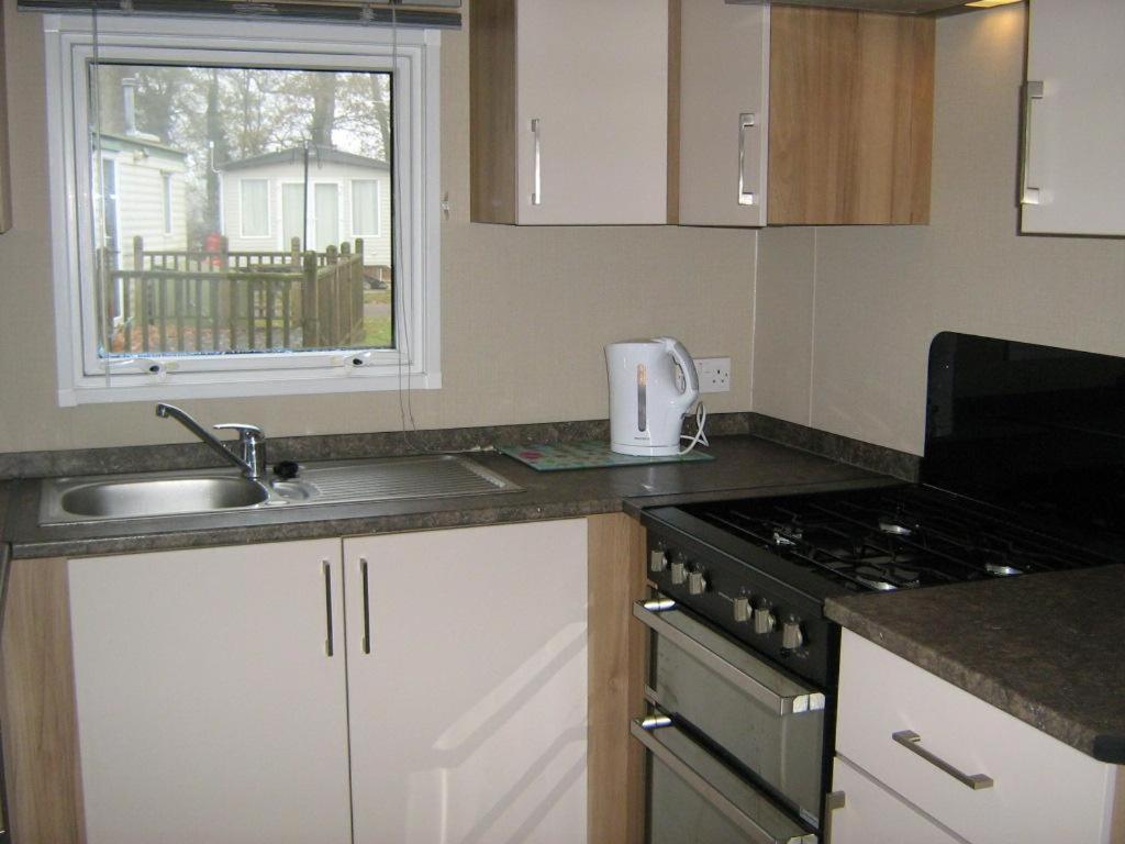 Lovely 6 Berth Caravan With Decking At Carlton Meres In Suffolk Ref 60058M Сексмендем Екстер'єр фото