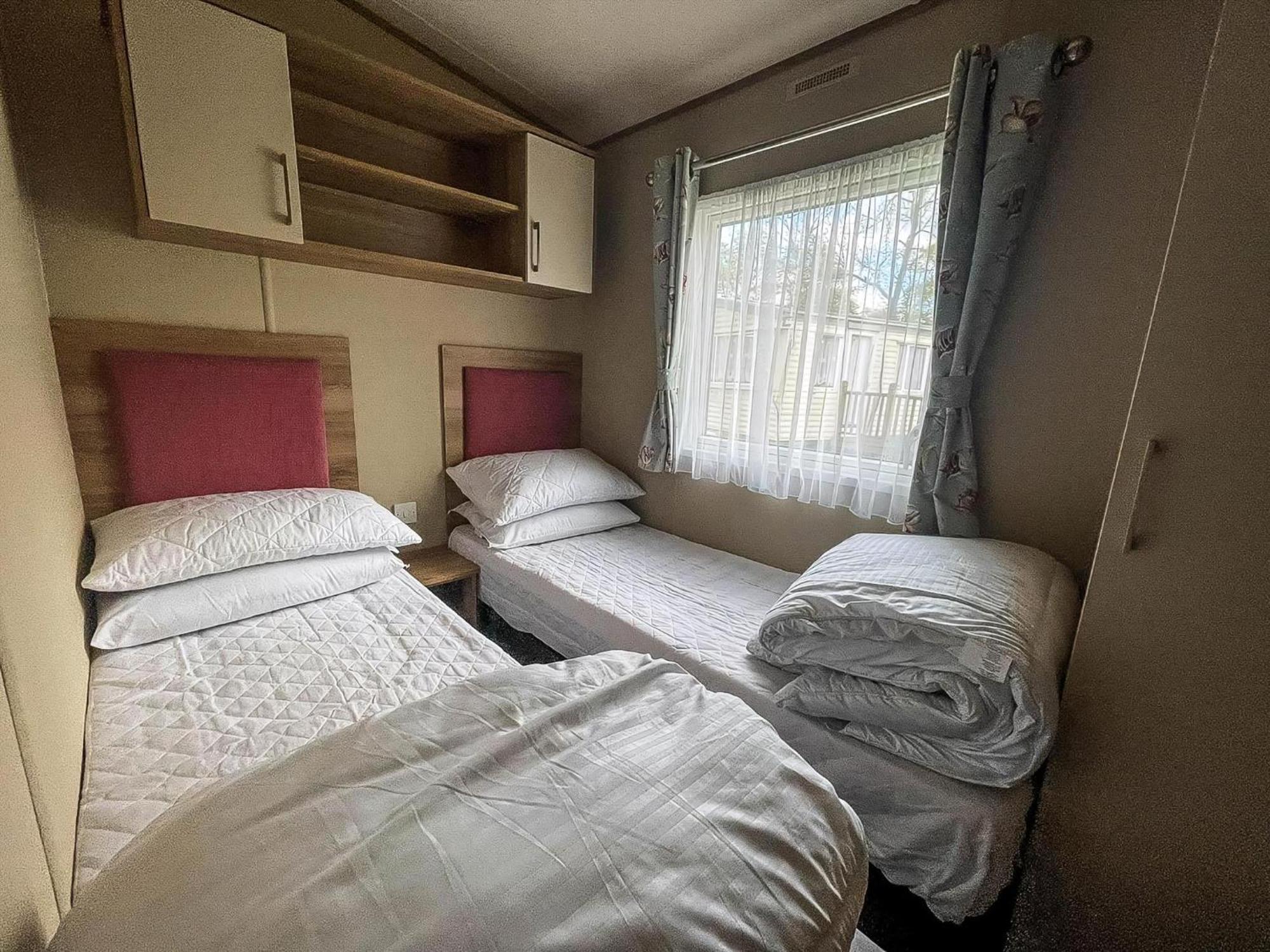 Lovely 6 Berth Caravan With Decking At Carlton Meres In Suffolk Ref 60058M Сексмендем Екстер'єр фото