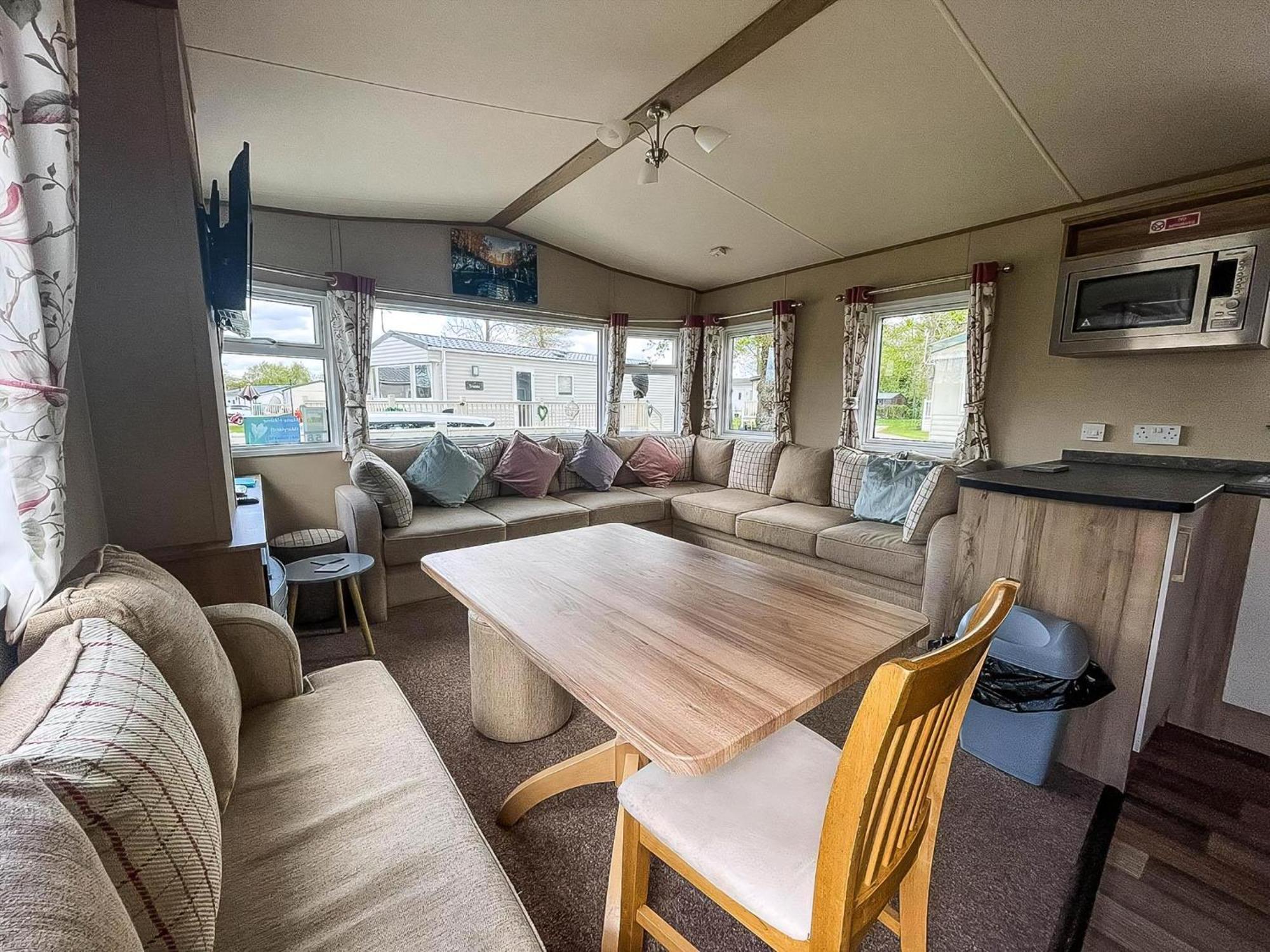 Lovely 6 Berth Caravan With Decking At Carlton Meres In Suffolk Ref 60058M Сексмендем Екстер'єр фото